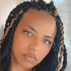 Meet your Posher, EM